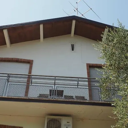 Comodo A Apartment Lazise